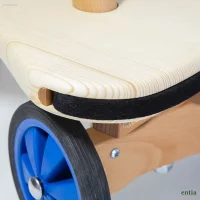 Rutschauto aus Holz für Kleinkinder