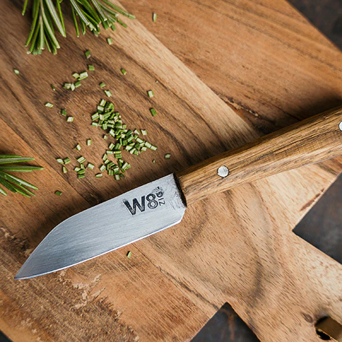 Messer mit Carbonstahl-Klinge